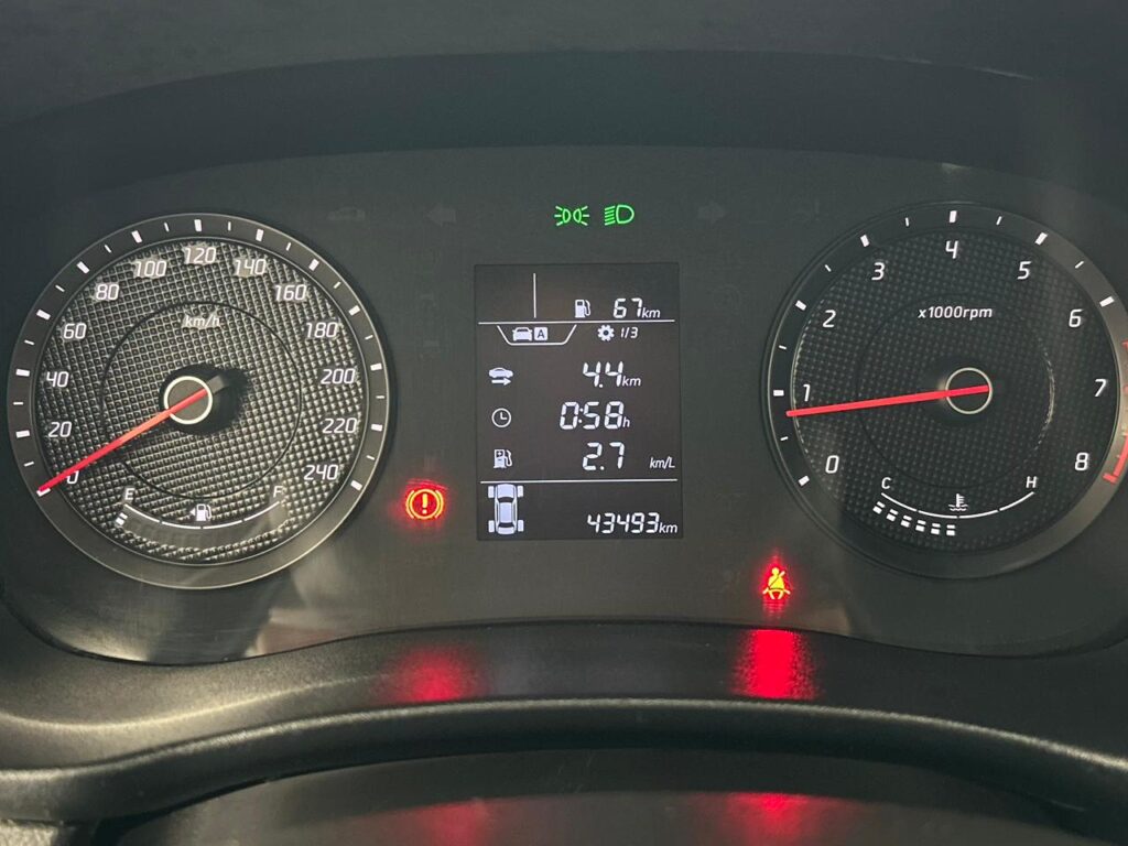 WhatsApp Image 2025-11-20 at 16.50.52 (1)