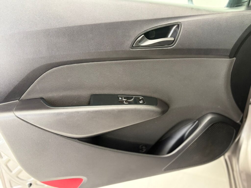 WhatsApp Image 2025-11-26 at 12.46.42 (1)