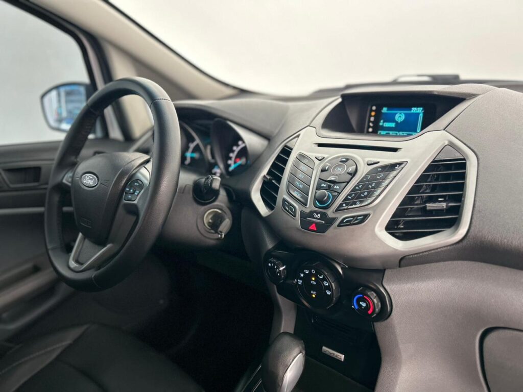 WhatsApp Image 2025-12-01 at 15.20.04 (1)