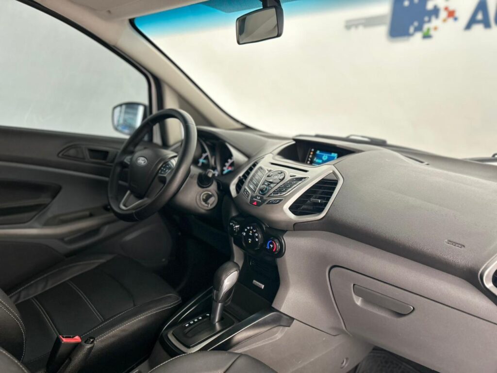 WhatsApp Image 2025-12-01 at 15.20.05 (1)