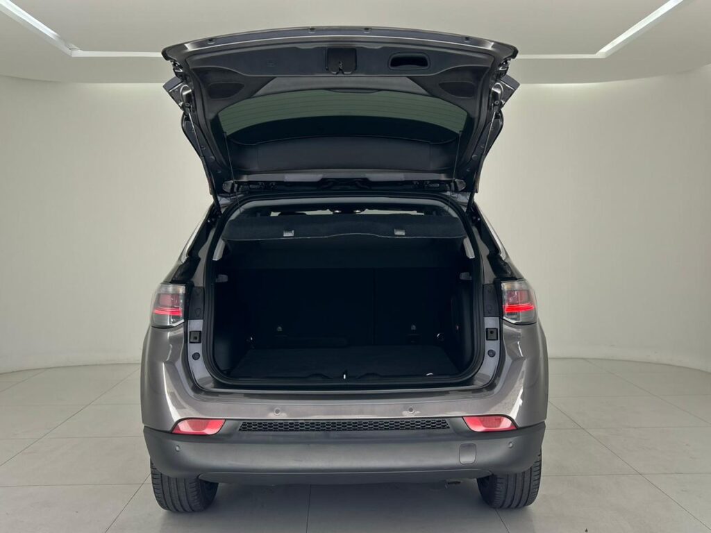 WhatsApp Image 2025-12-05 at 10.01.25