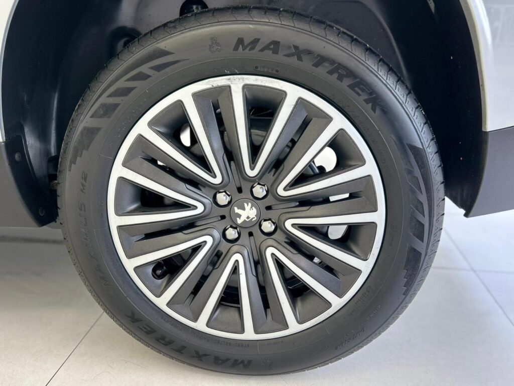 WhatsApp Image 2025-12-10 at 16.23.34