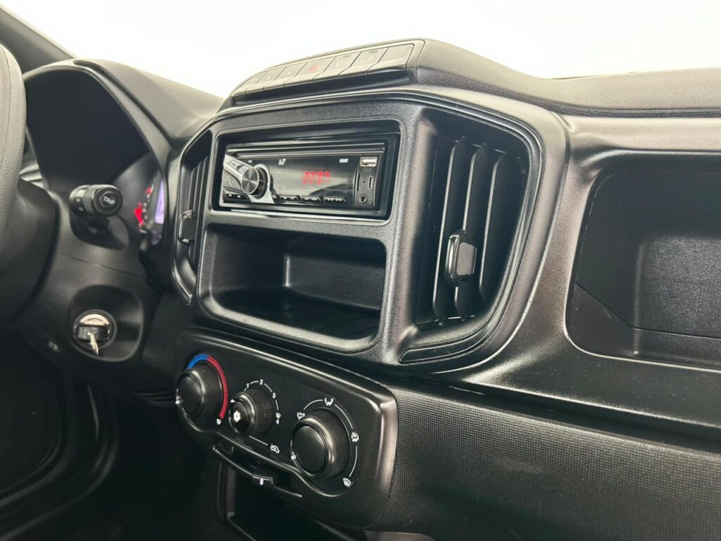 WhatsApp Image 2025-12-10 at 17.19.05