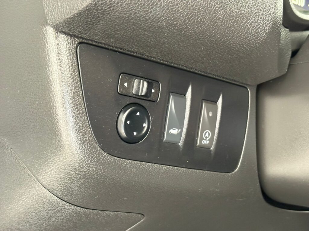 WhatsApp Image 2025-12-11 at 09.06.20 (2)