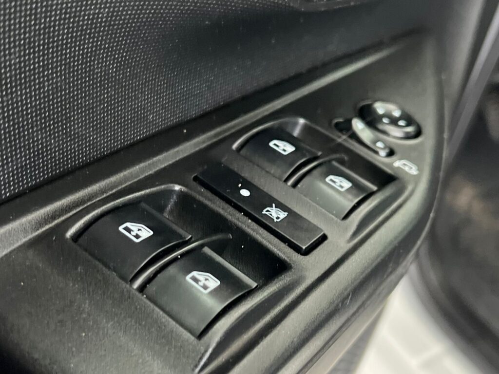 WhatsApp Image 2025-12-13 at 14.12.21 (1)