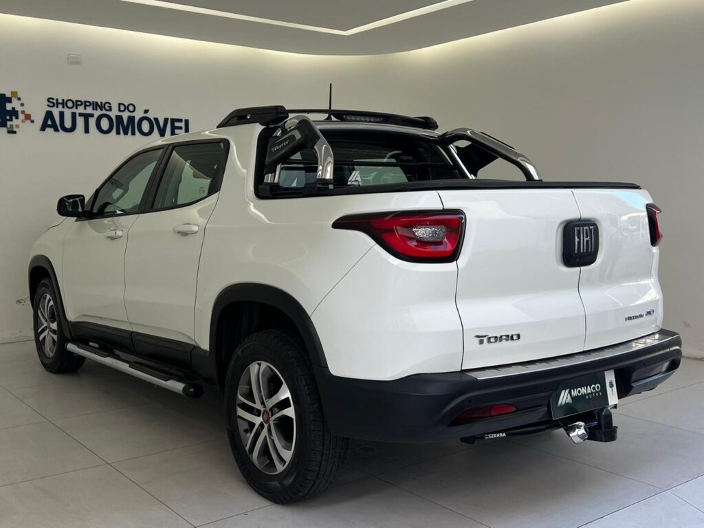 WhatsApp Image 2025-12-17 at 16.08.00 (1)