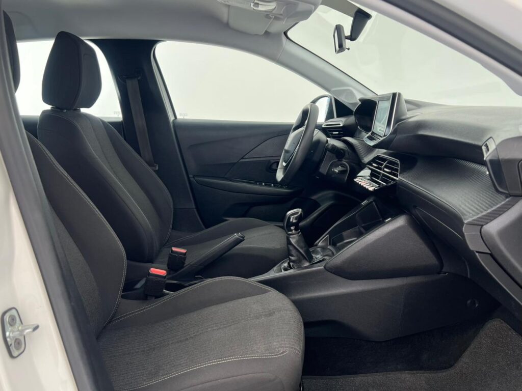 WhatsApp Image 2025-12-20 at 09.01.32 (2)