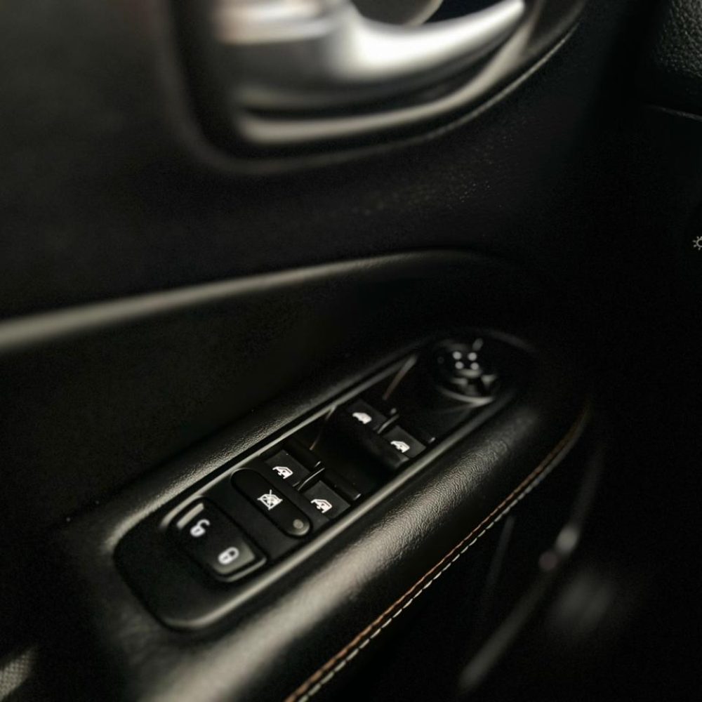 23d0d8c5-9eb3-47d5-994a-89ca1ecade42