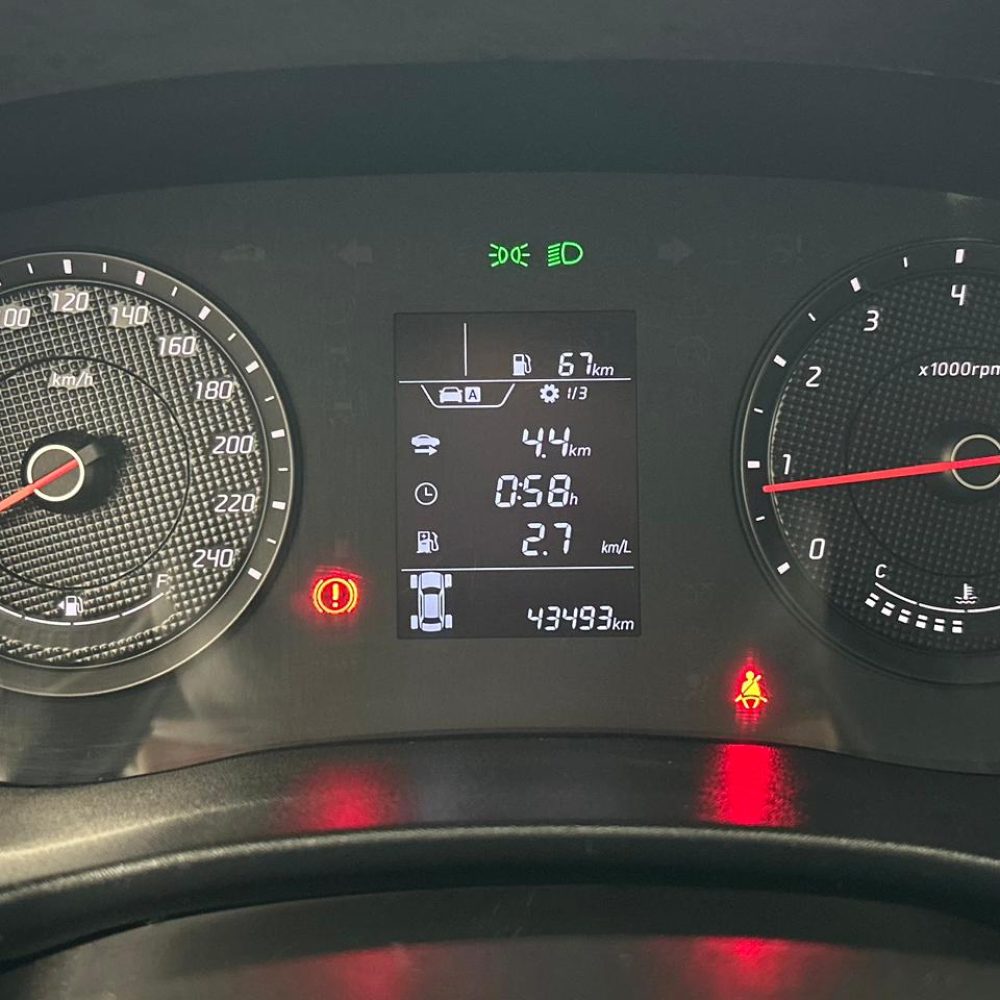 WhatsApp Image 2025-11-20 at 16.50.52 (1)