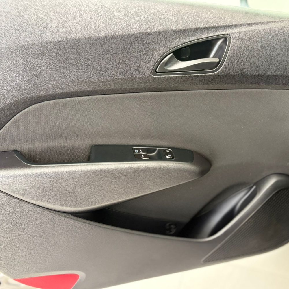 WhatsApp Image 2025-11-26 at 12.46.42 (1)