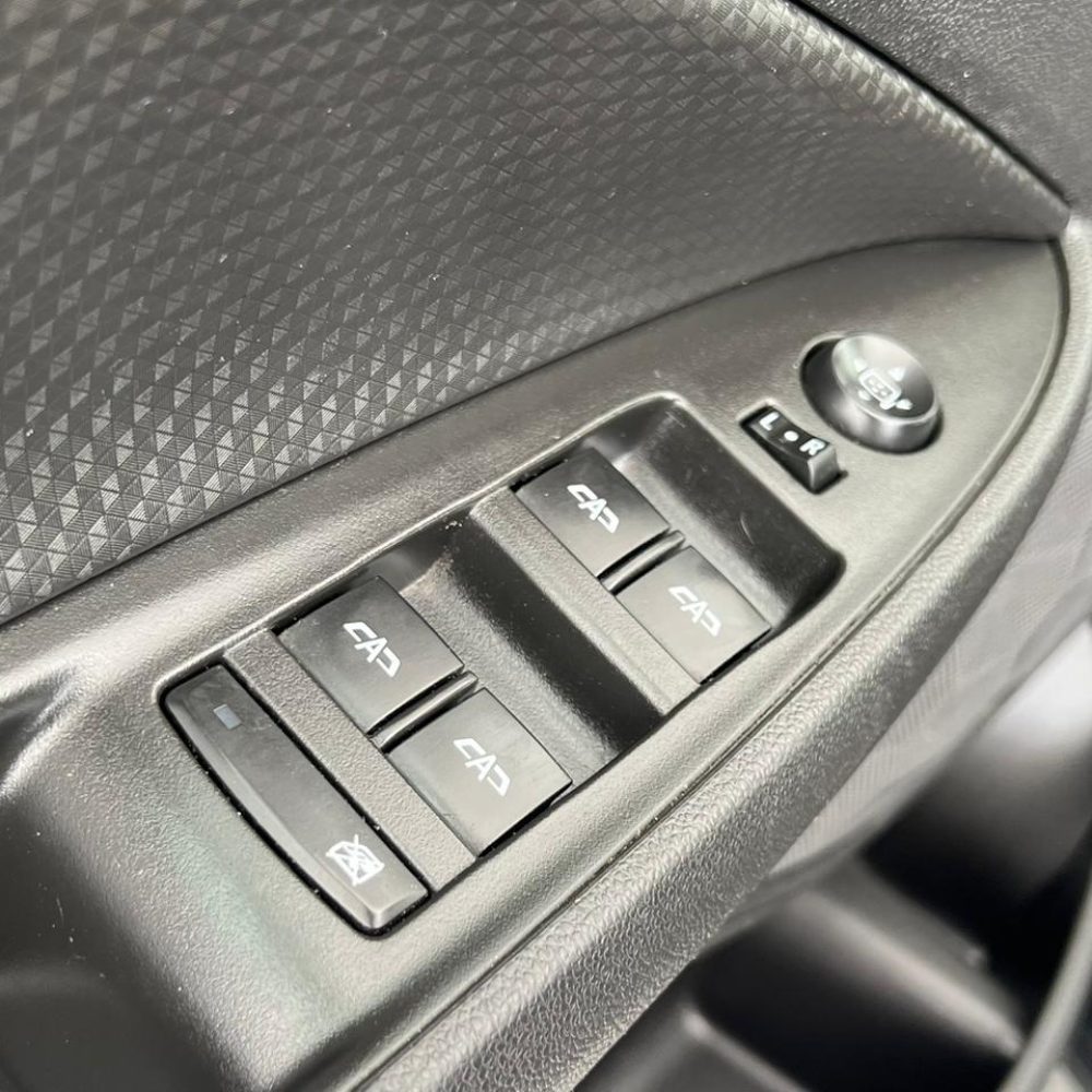 WhatsApp Image 2025-12-01 at 11.52.50