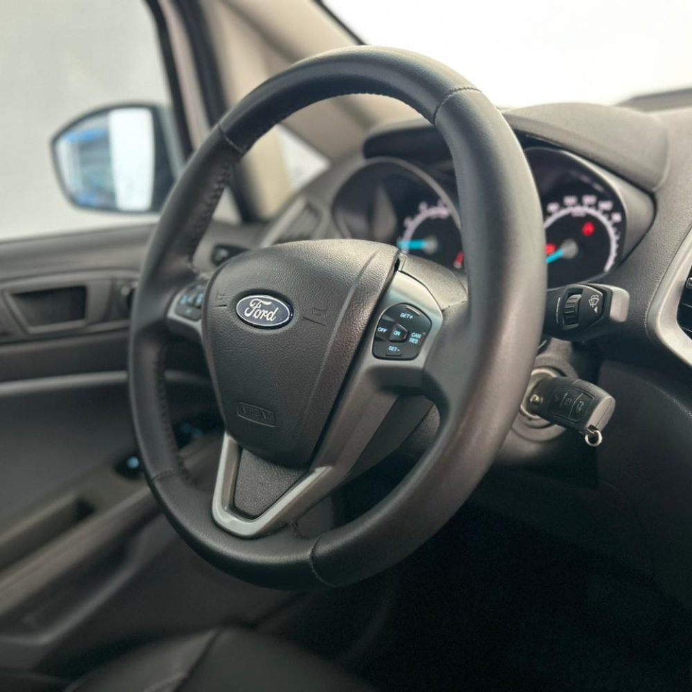 WhatsApp Image 2025-12-01 at 15.20.03 (1)