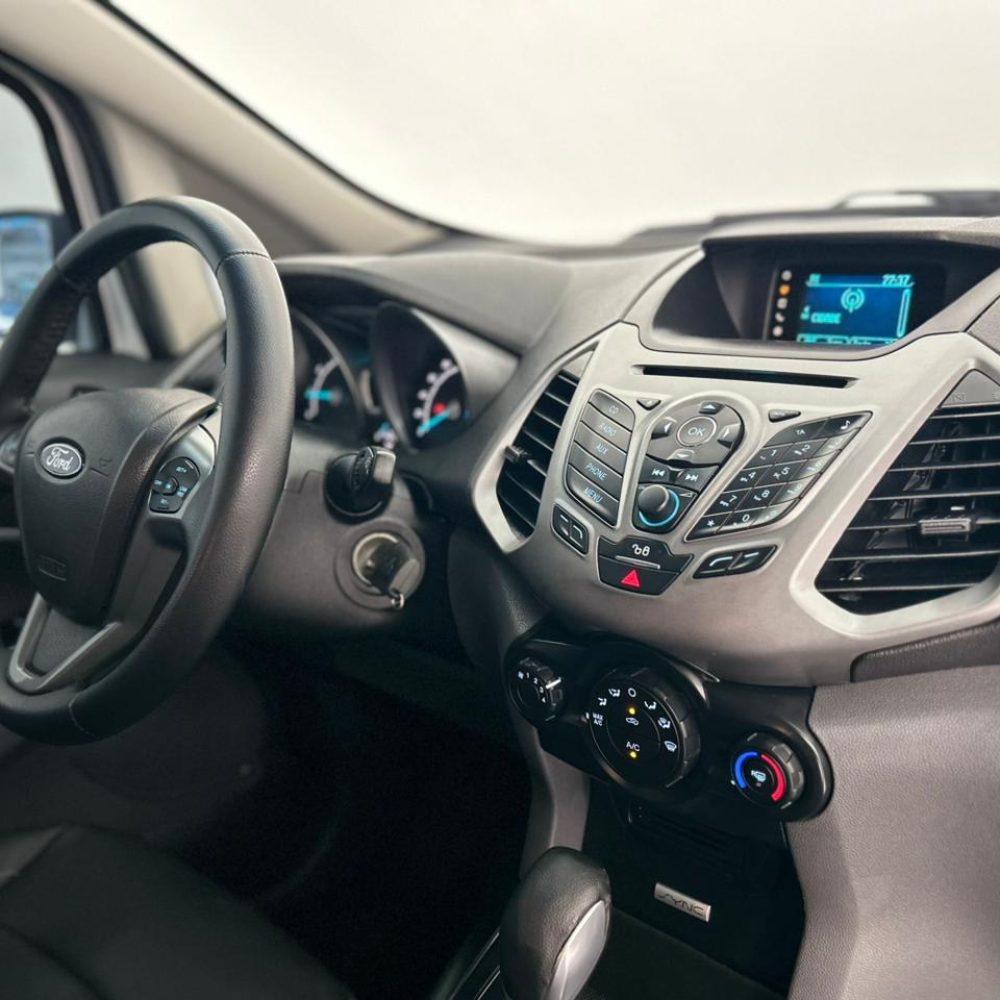 WhatsApp Image 2025-12-01 at 15.20.04 (1)