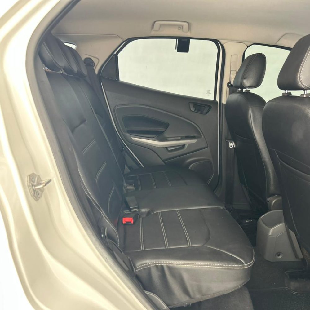 WhatsApp Image 2025-12-01 at 15.20.06