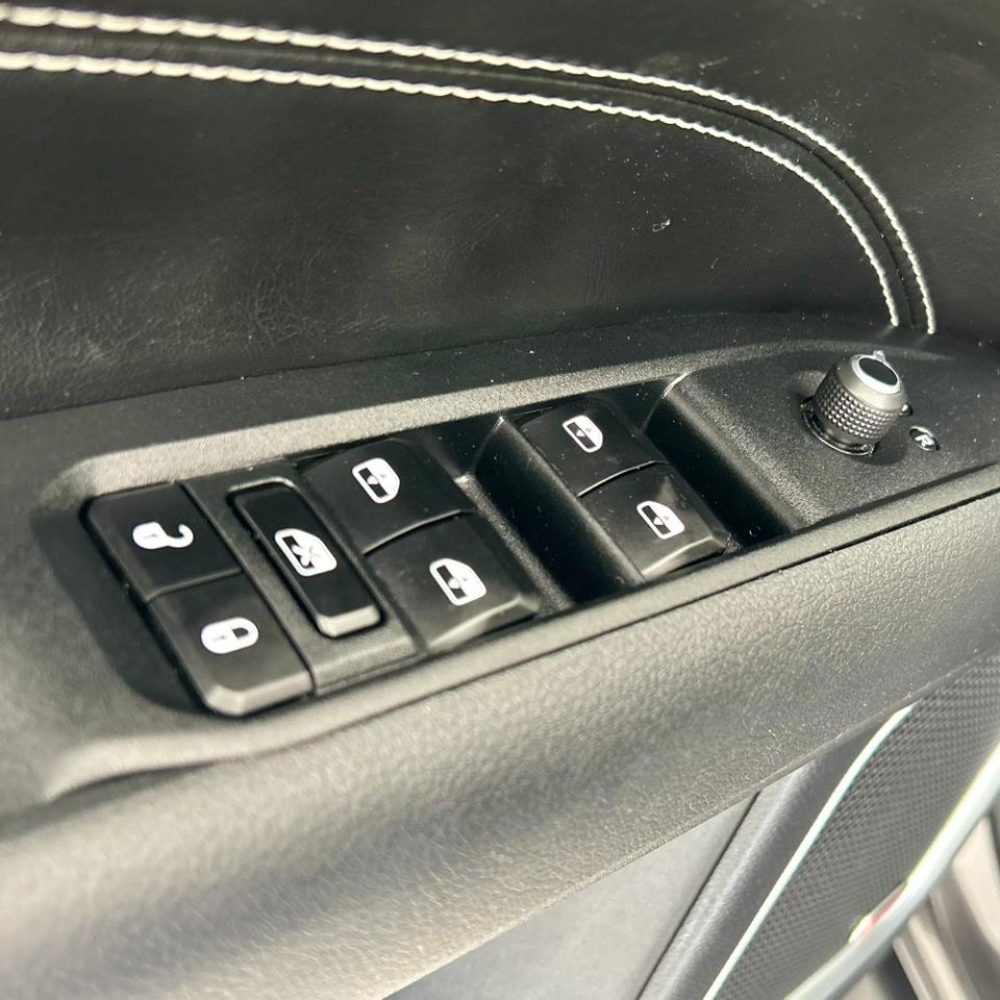 WhatsApp Image 2025-12-05 at 10.01.24