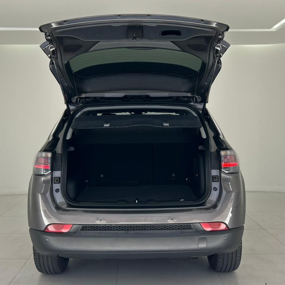 WhatsApp Image 2025-12-05 at 10.01.25