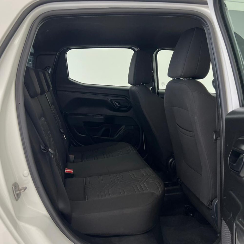 WhatsApp Image 2025-12-13 at 14.12.20 (1)