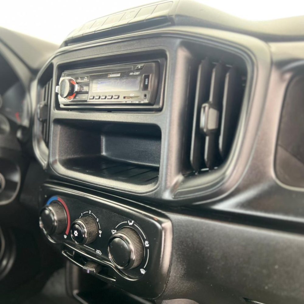 WhatsApp Image 2025-12-17 at 13.04.07 (1)