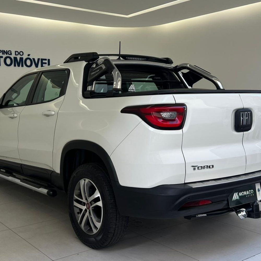 WhatsApp Image 2025-12-17 at 16.08.00 (1)